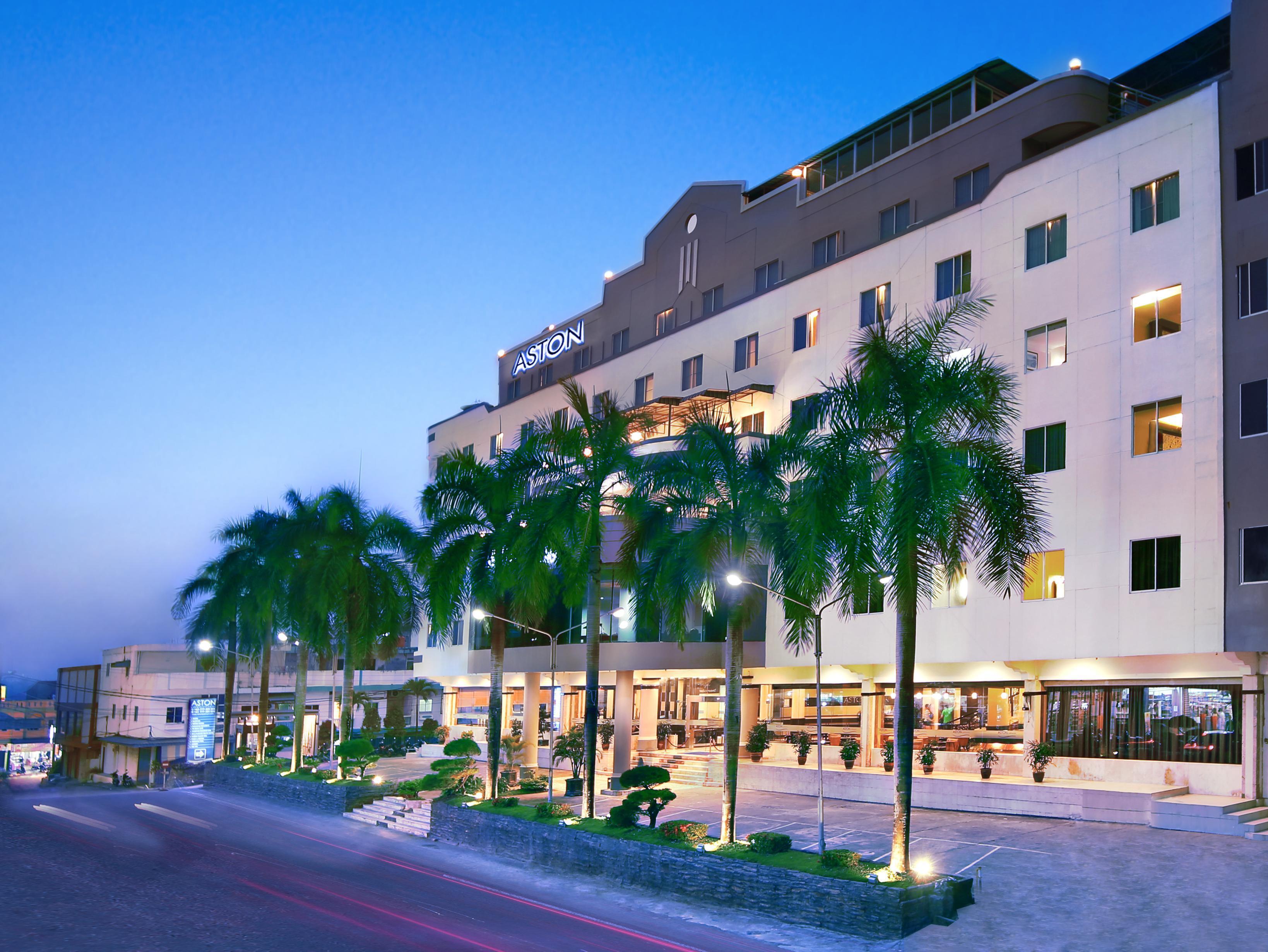 Aston Karimun City Hotel Tanjung Balai Karimun Exterior photo